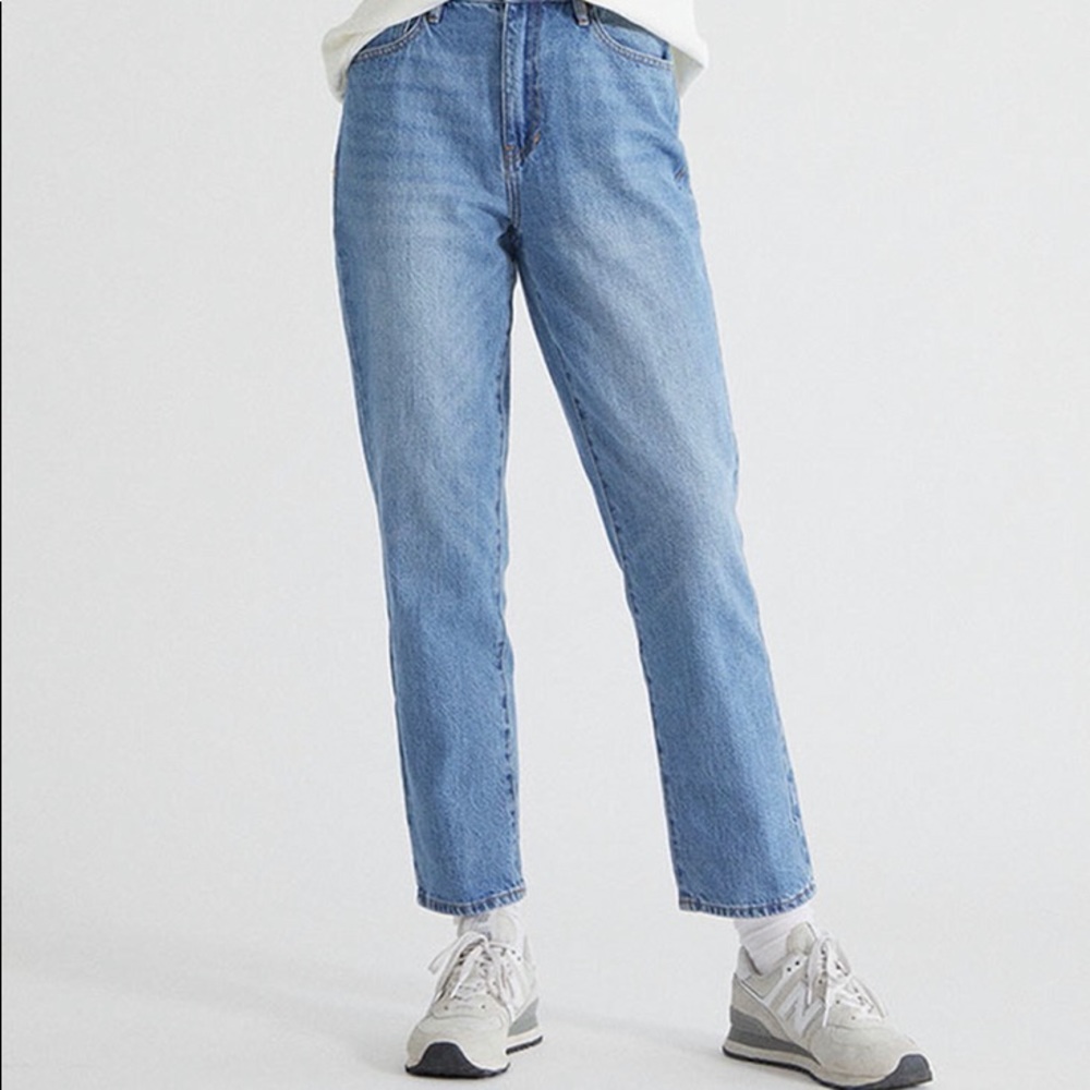 PacSun Medium Blue Mom Jeans Sz 28￼